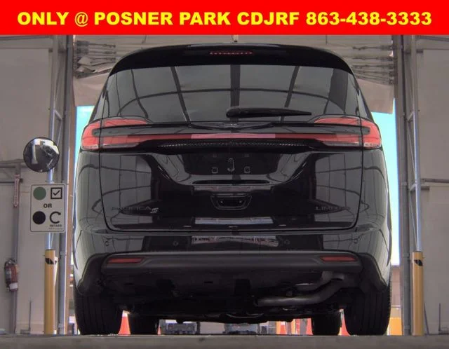 Used 2025 Black Chrysler Limited image 14