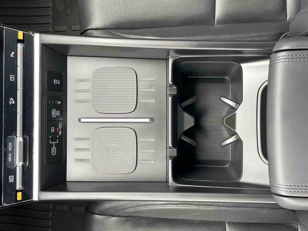 Used 2025 Gray Hyundai Limited image 34
