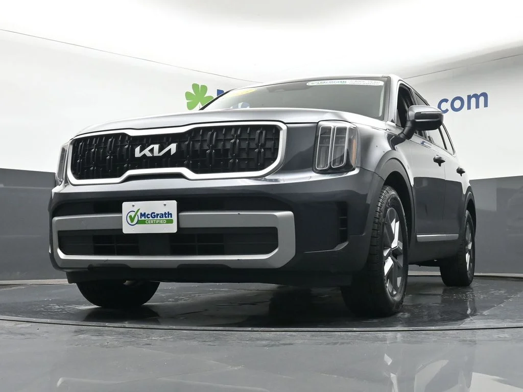 Certified Used 2023 Gray Kia LX image 7