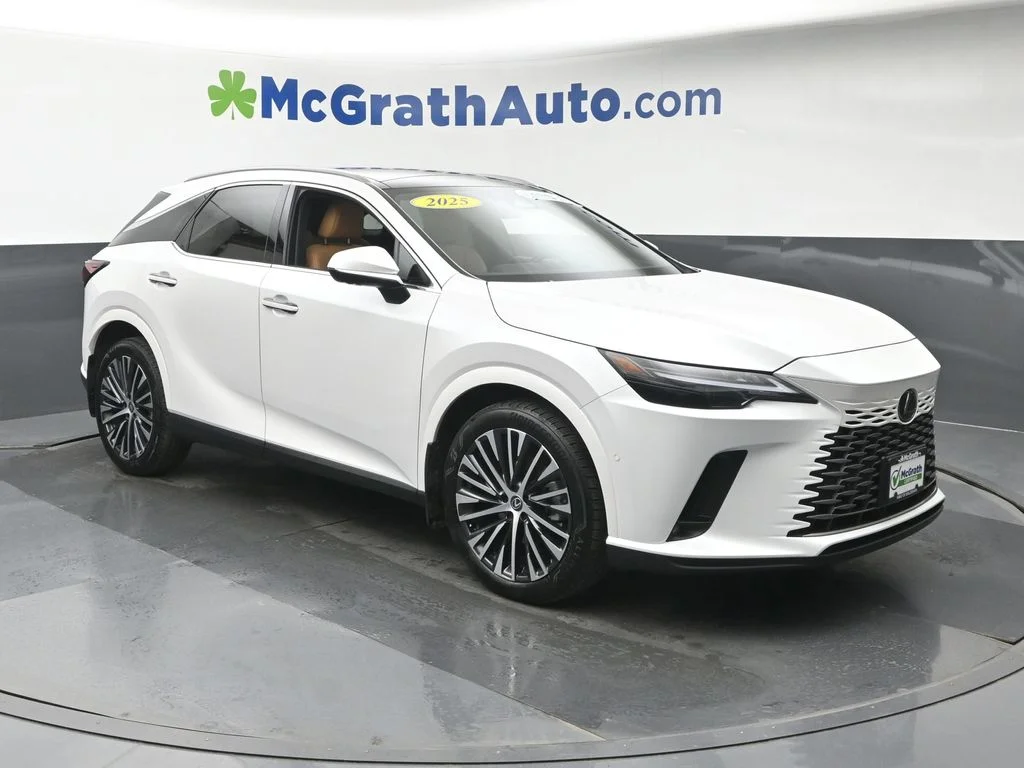 Used 2025 White Lexus 350 Premium Plus image 2