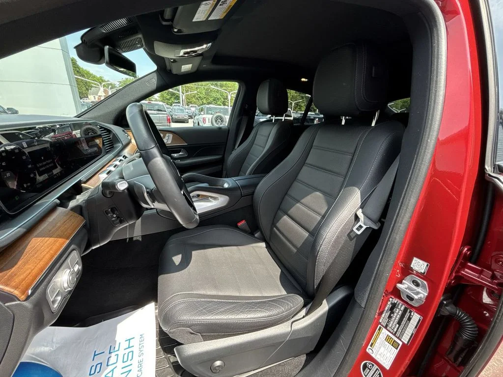 Used 2025  Mercedes-Benz GLE 450 image 13
