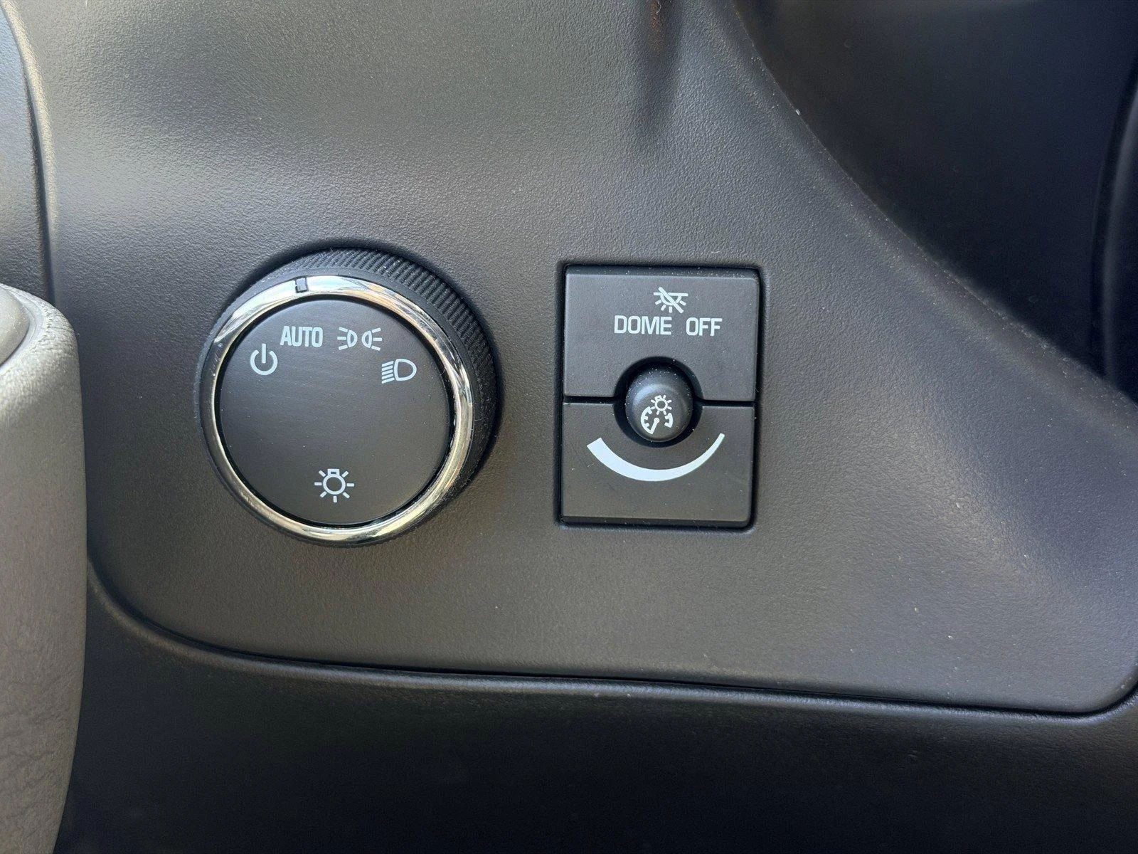 New 2026 Summit White GMC Work Van image 17