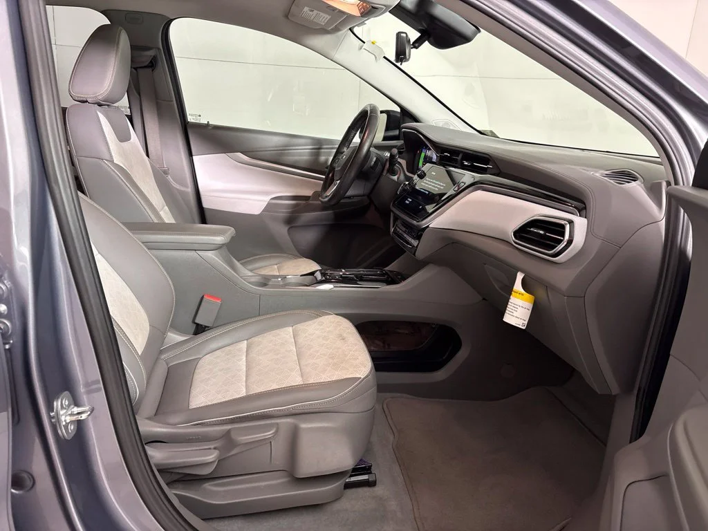Certified Used 2023 GRAY GHOST METALLIC Chevrolet Premier image 21