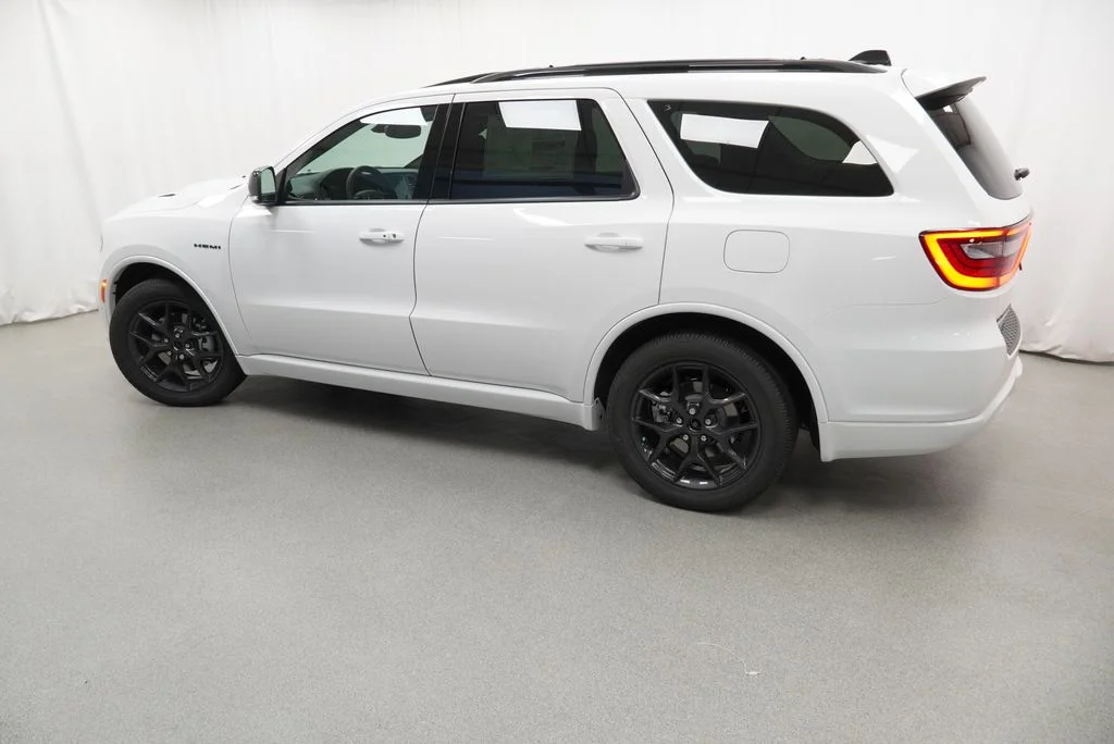 New 2026 White Knuckle Clear-Coat Exterior Paint Dodge GT Plus HEMI V8 image 14