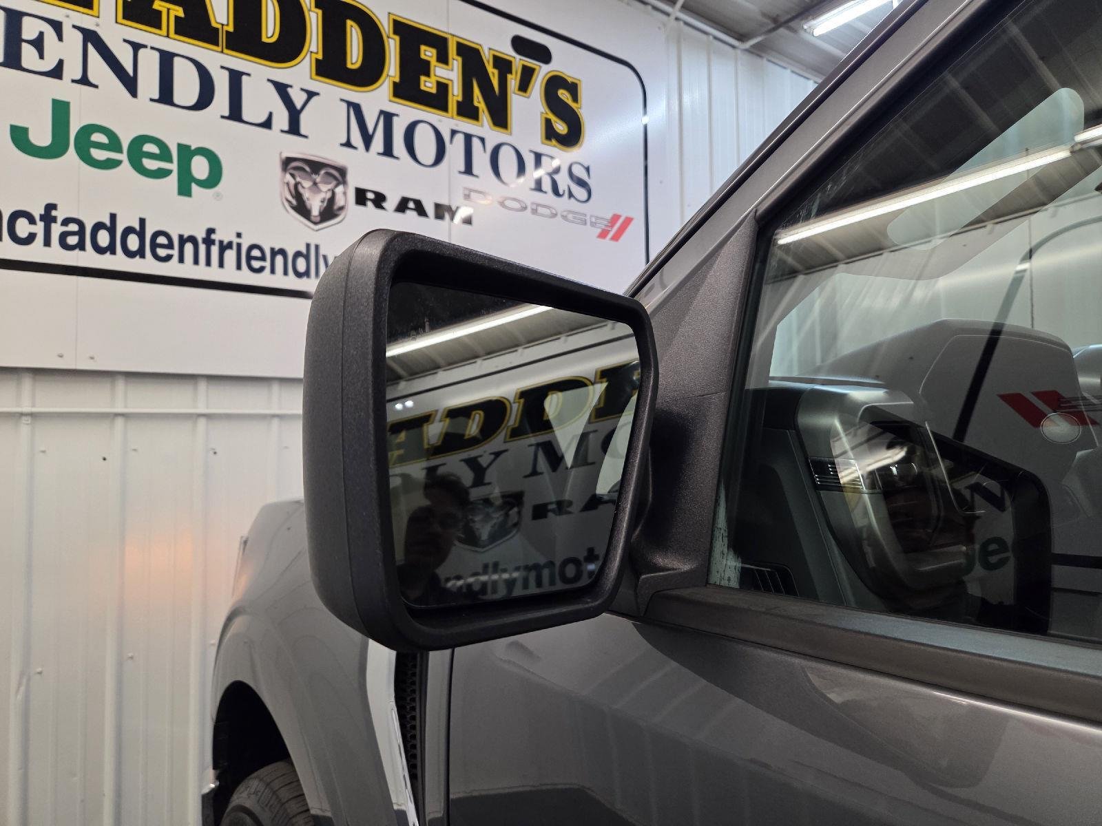 Used 2023 GRAY Ford XLT image 40