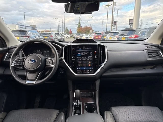Used 2025 Ice Silver Metallic Subaru Touring image 11