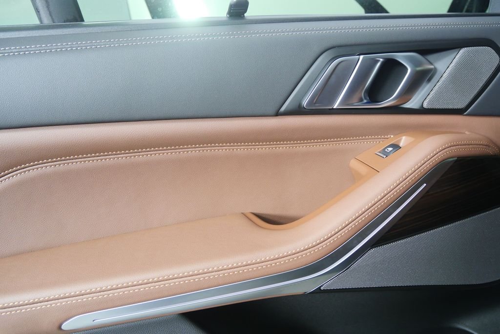 New 2026 Dravit Grey Metallic BMW xDrive40i image 13