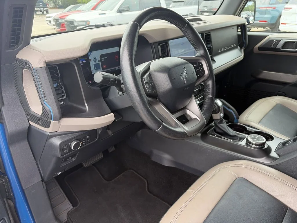 Used 2021 Blue Ford Wildtrak image 10