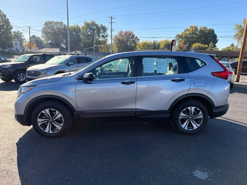 Used 2017  Honda LX image 4