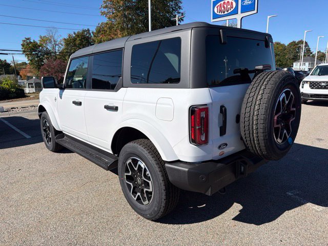New 2026 White Ford Outer Banks image 5