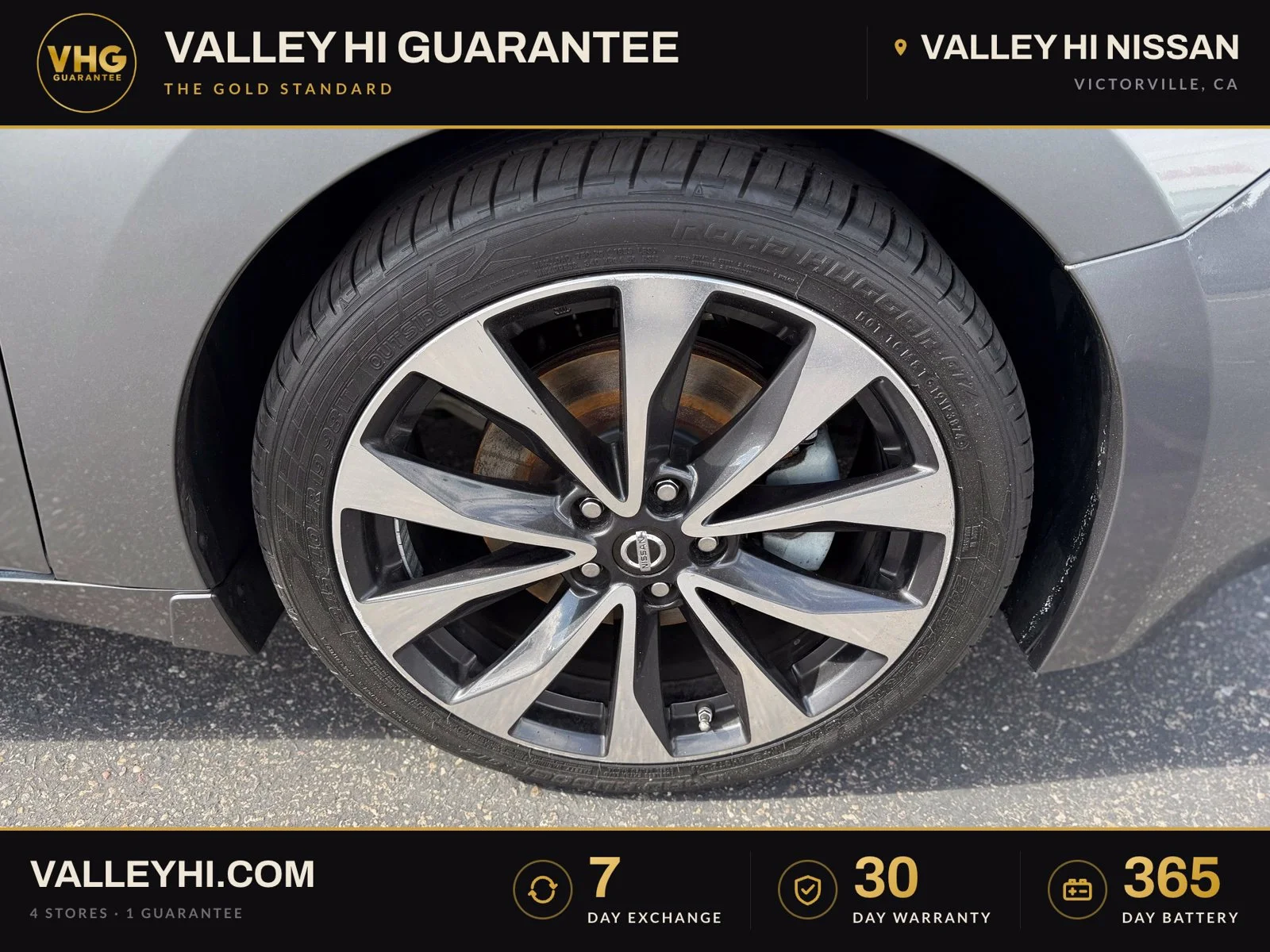 Used 2016 Gray Nissan SR image 11