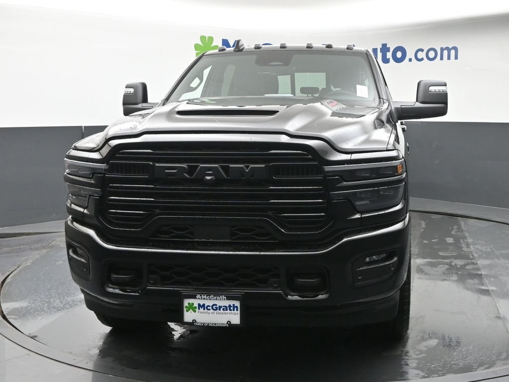 New 2026 Diamond Black Crystal Pearl-Coat Exterior Paint RAM Laramie image 6