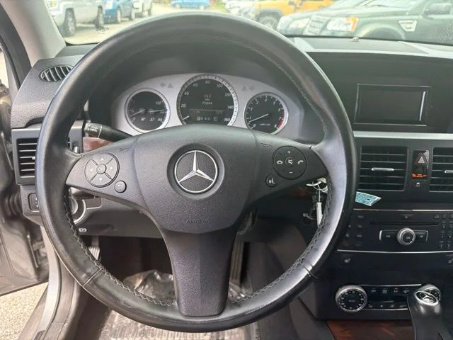 Used 2012 Gray Mercedes-Benz GLK 350 image 9