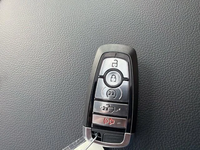 New 2027 Iconic Silver Metallic Ford F-350® Lariat® image 62