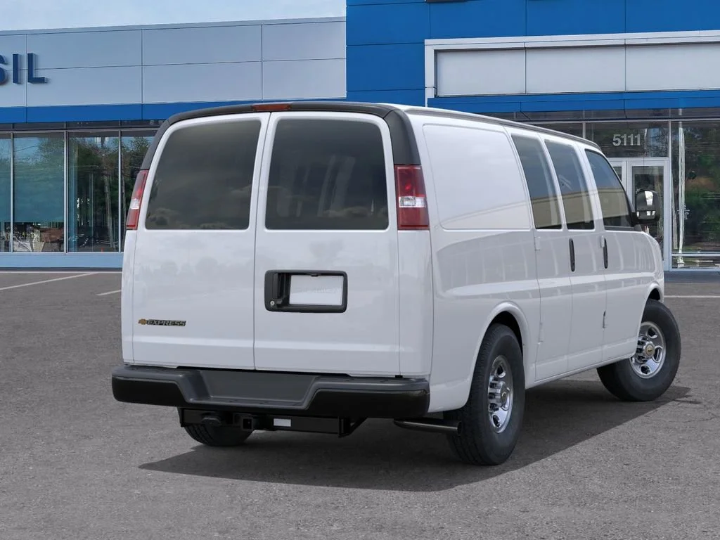 New 2026 Summit White Chevrolet 1WT image 4
