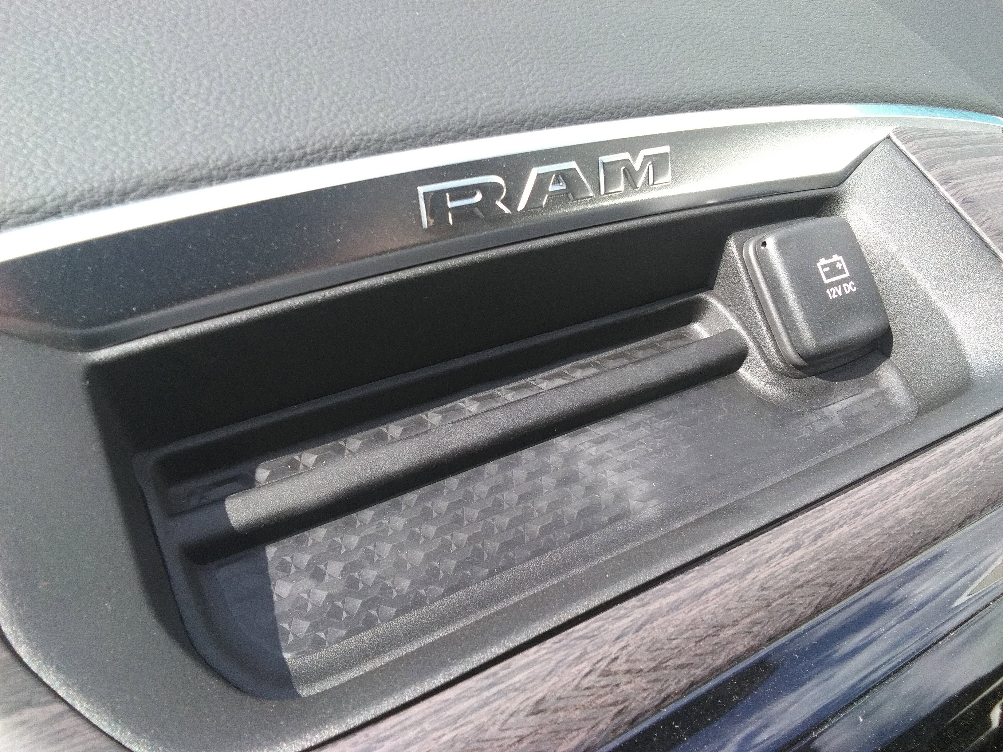 2026 RAM 2500 Laramie - Photo 24