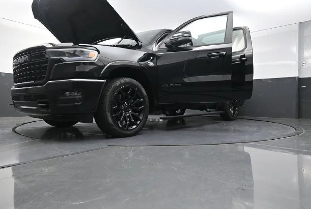 New 2026 Diamond Black Crystal Pearl-Coat Exterior Paint RAM Limited image 32