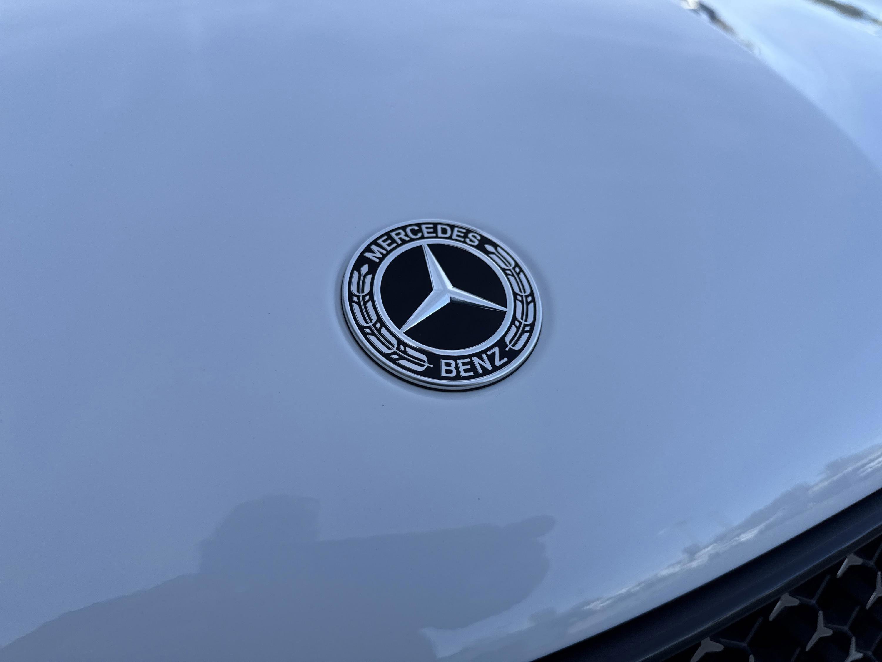 New 2026 Polar White Mercedes-Benz GLC 300 image 37