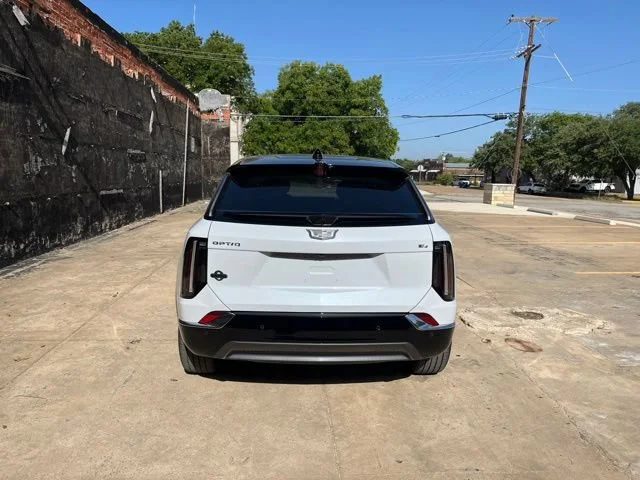 2027 Cadillac OPTIQ Luxury - Photo 6