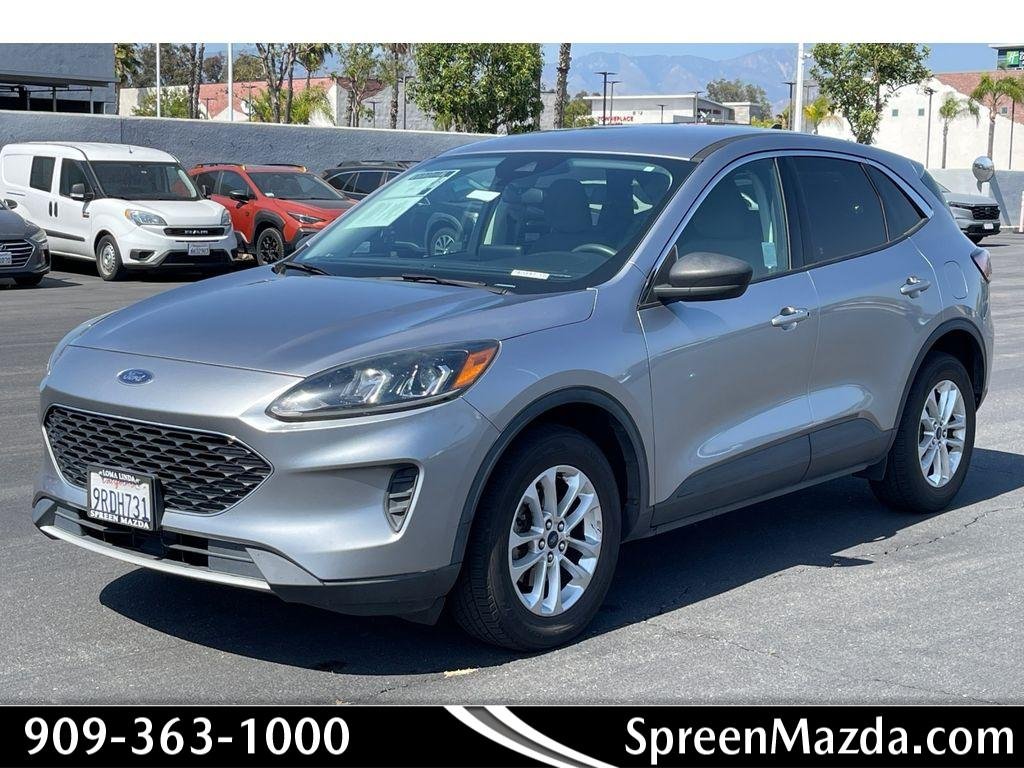 Used 2022 ICONIC SILVER Ford SE image 1