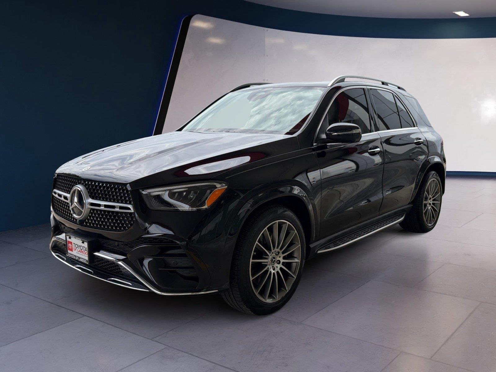 Used 2024 Obsidian Black Metallic Mercedes-Benz GLE 350 image 1