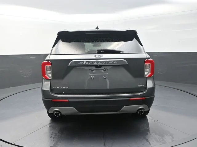 Used 2023 Gray Ford Limited image 7