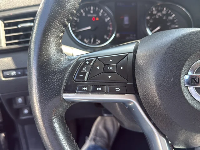 Used 2019 Black Nissan SL image 14