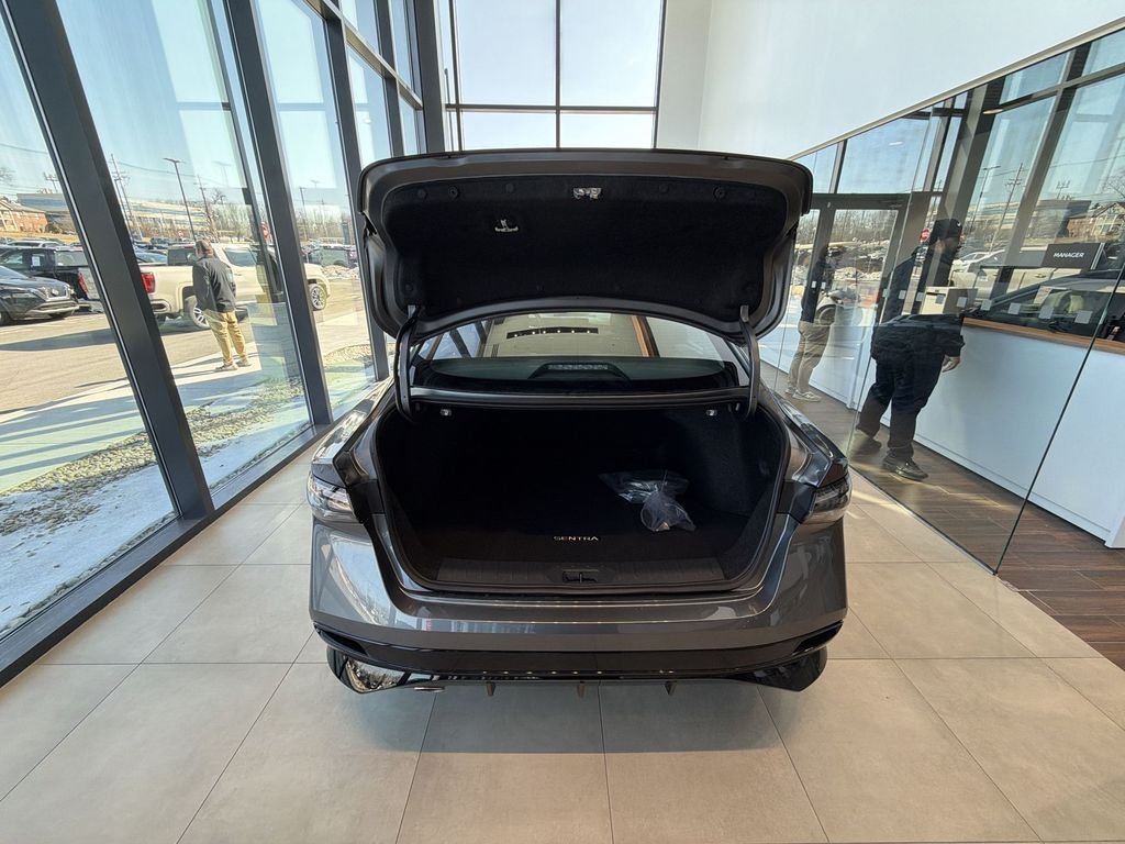 New 2026 Gray Nissan SR image 22