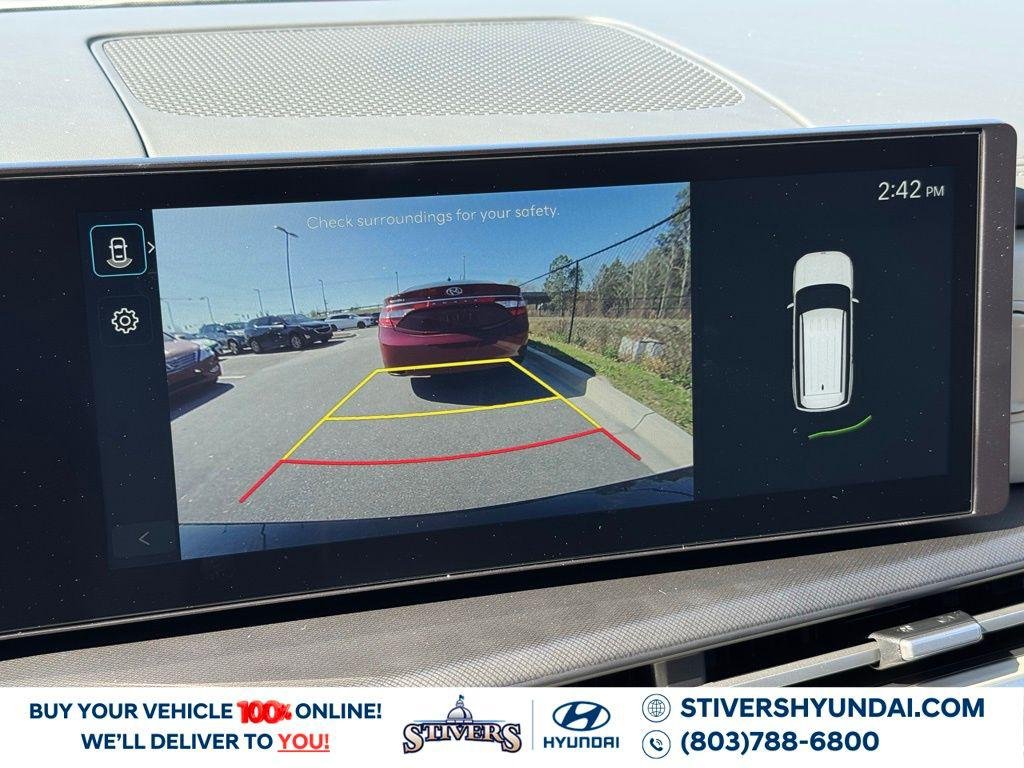 New 2026 Black Hyundai SEL FWD image 4