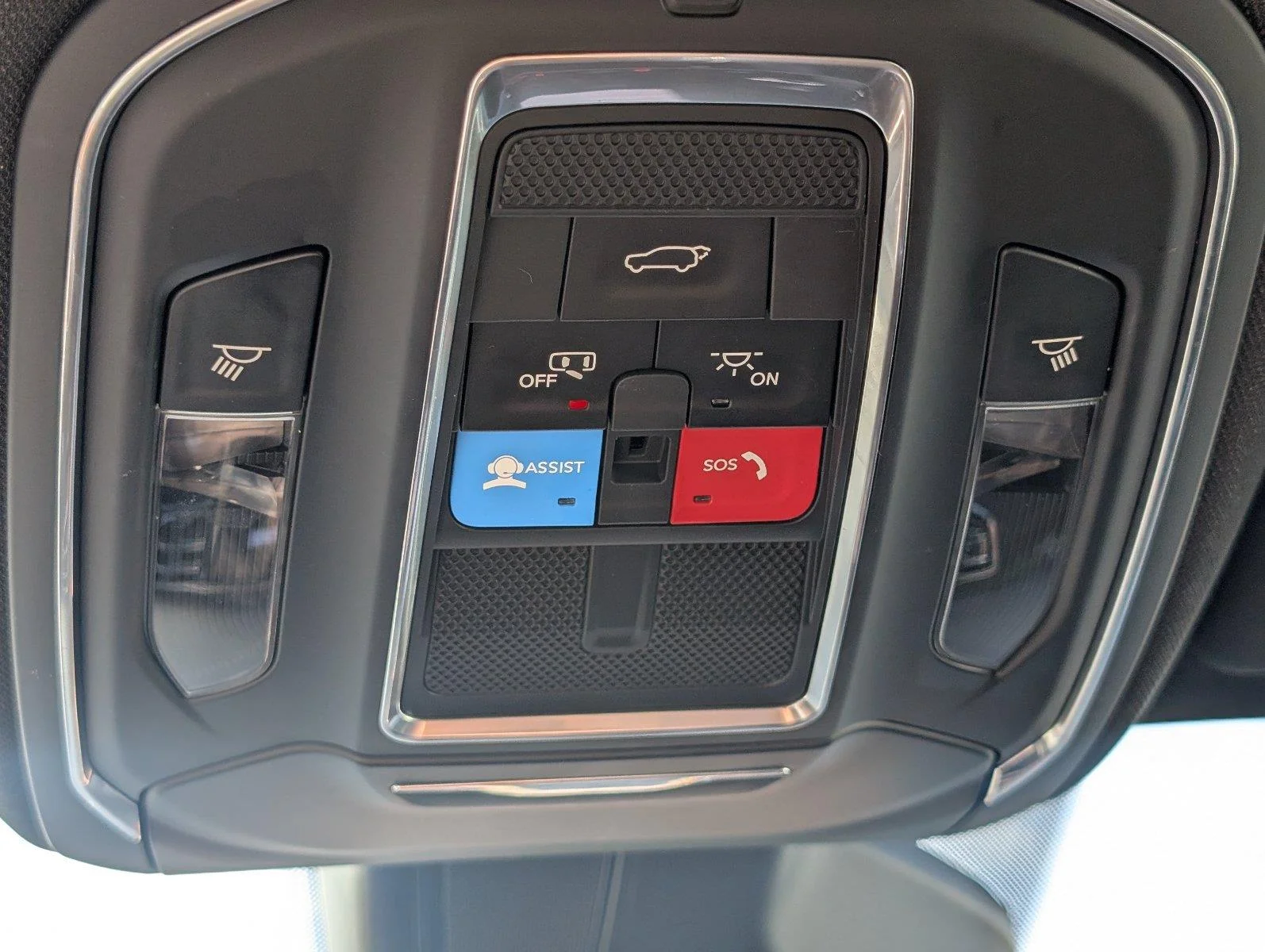 Used 2024 Baltic Gray Metallic Clearcoat Jeep Series III image 21