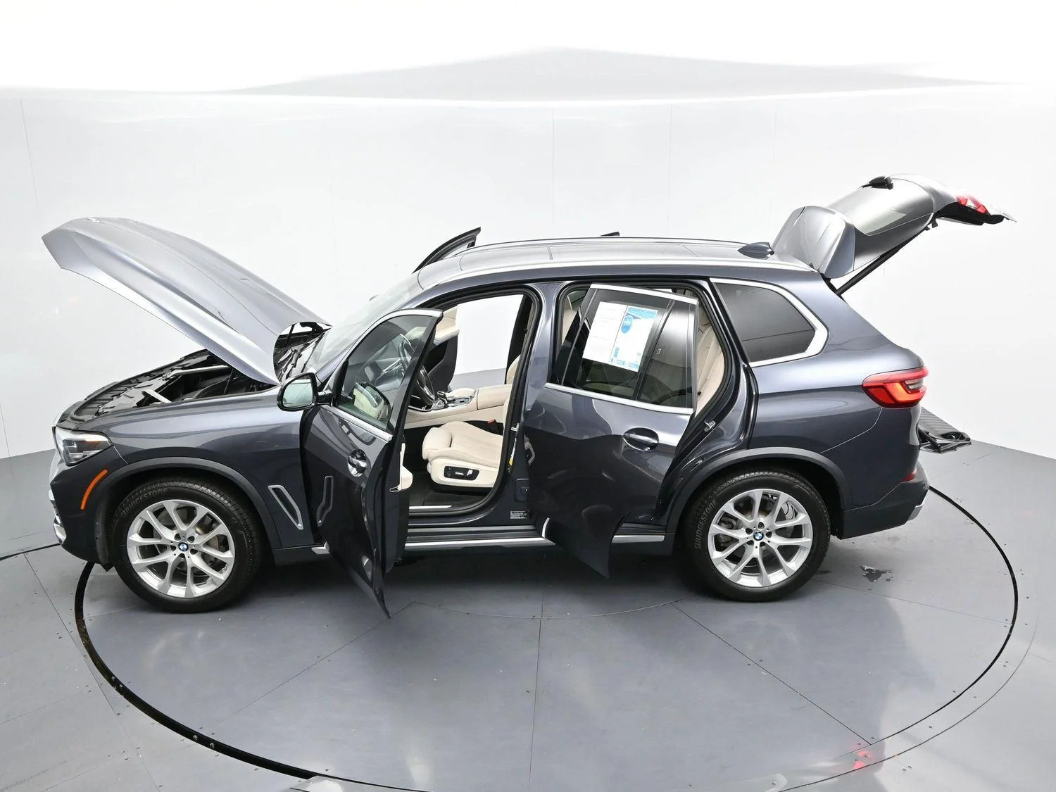 Used 2019 Arctic Gray Metallic BMW xDrive40i image 50