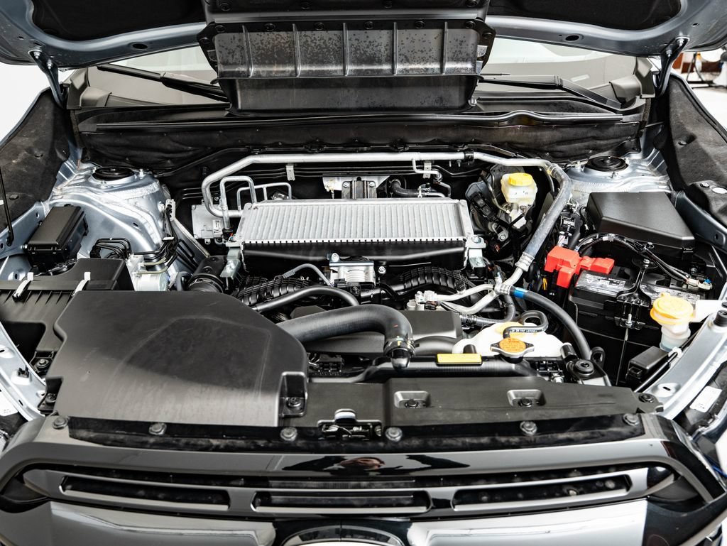 Used 2025 Ice Silver Metallic Subaru Onyx Edition image 44