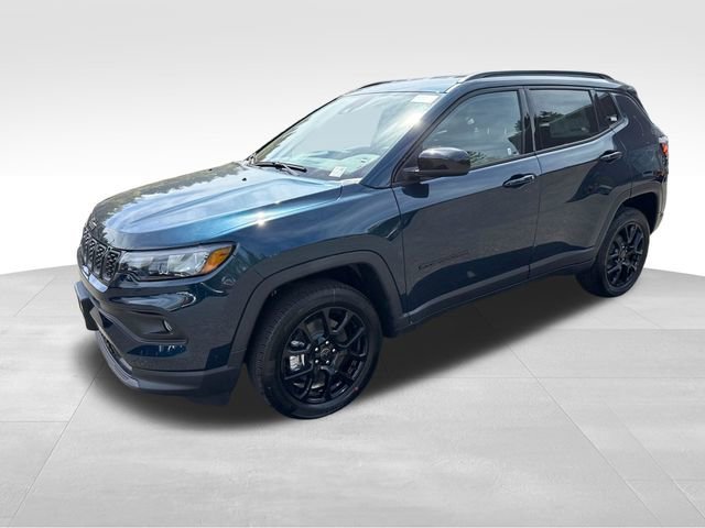 New 2026 Fathom Blue Pearl-Coat Exterior Paint Jeep Latitude image 3