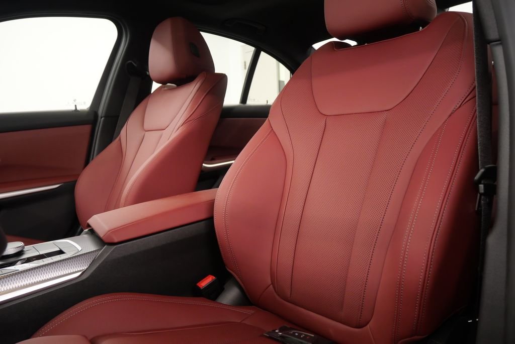 2025 BMW 3 Series 330i - Photo 12