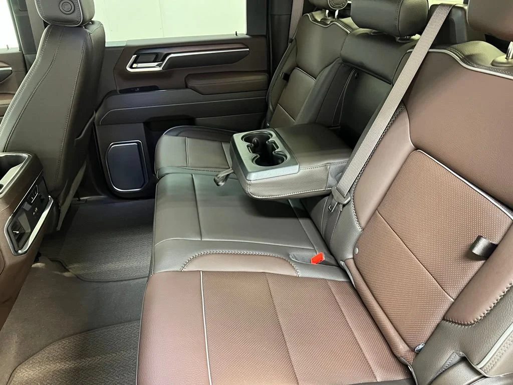 New 2026 Summit White GMC Denali image 28