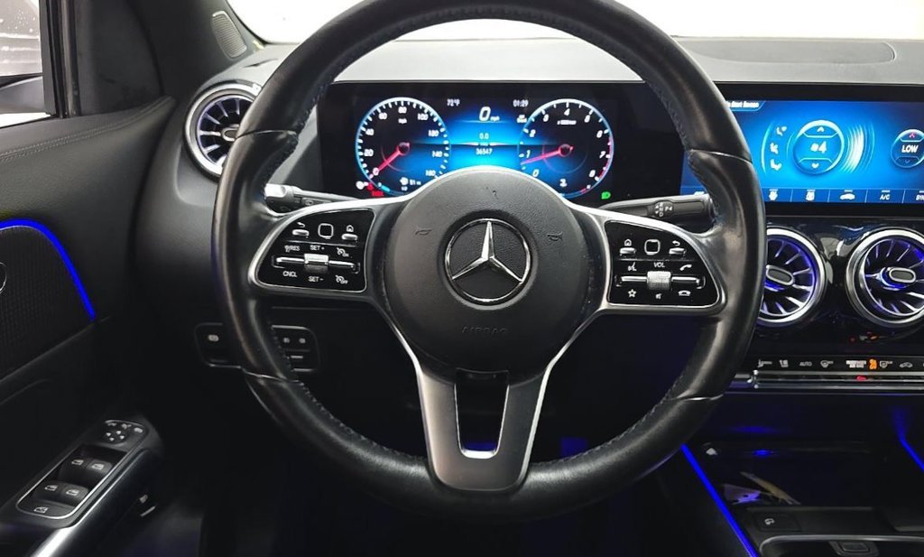 Used 2023 White Mercedes-Benz GLA 250 image 6
