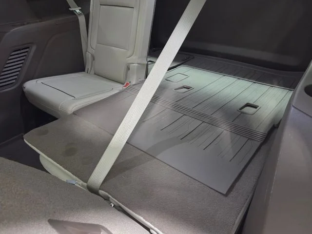 Used 2021 White GMC Denali image 9