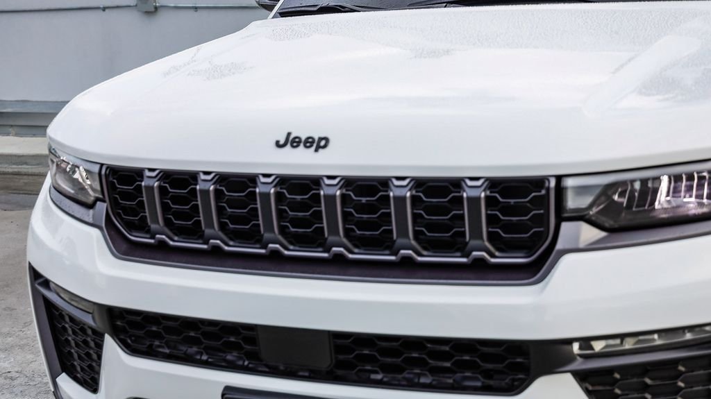 New 2026 Bright White Clearcoat Jeep Limited image 6