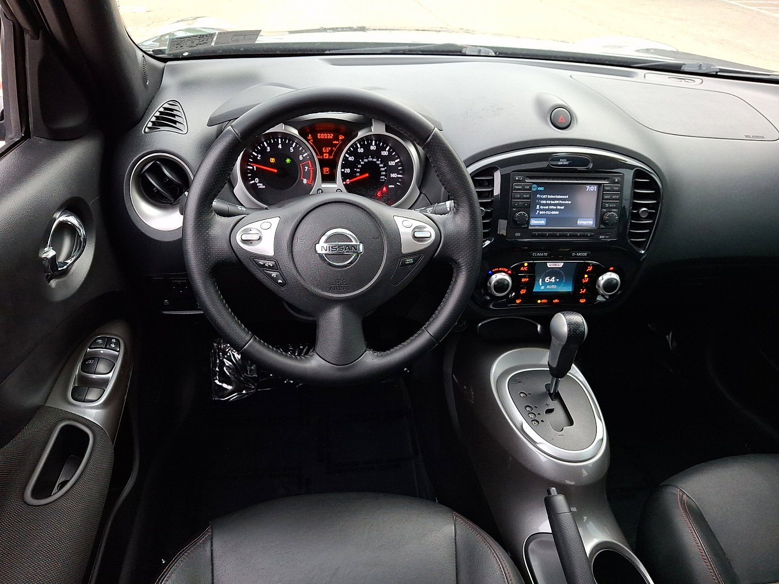 Used 2013 Gun Metallic Nissan SL image 10
