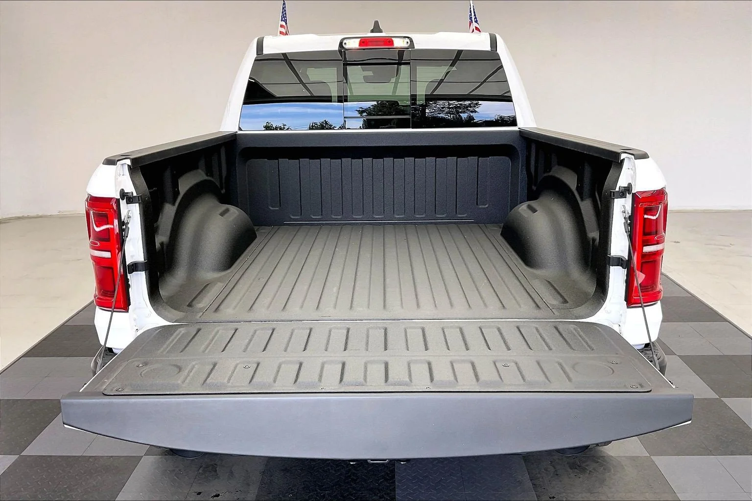 New 2026 PW7 Bright White Clear Coat Ram RHO image 11