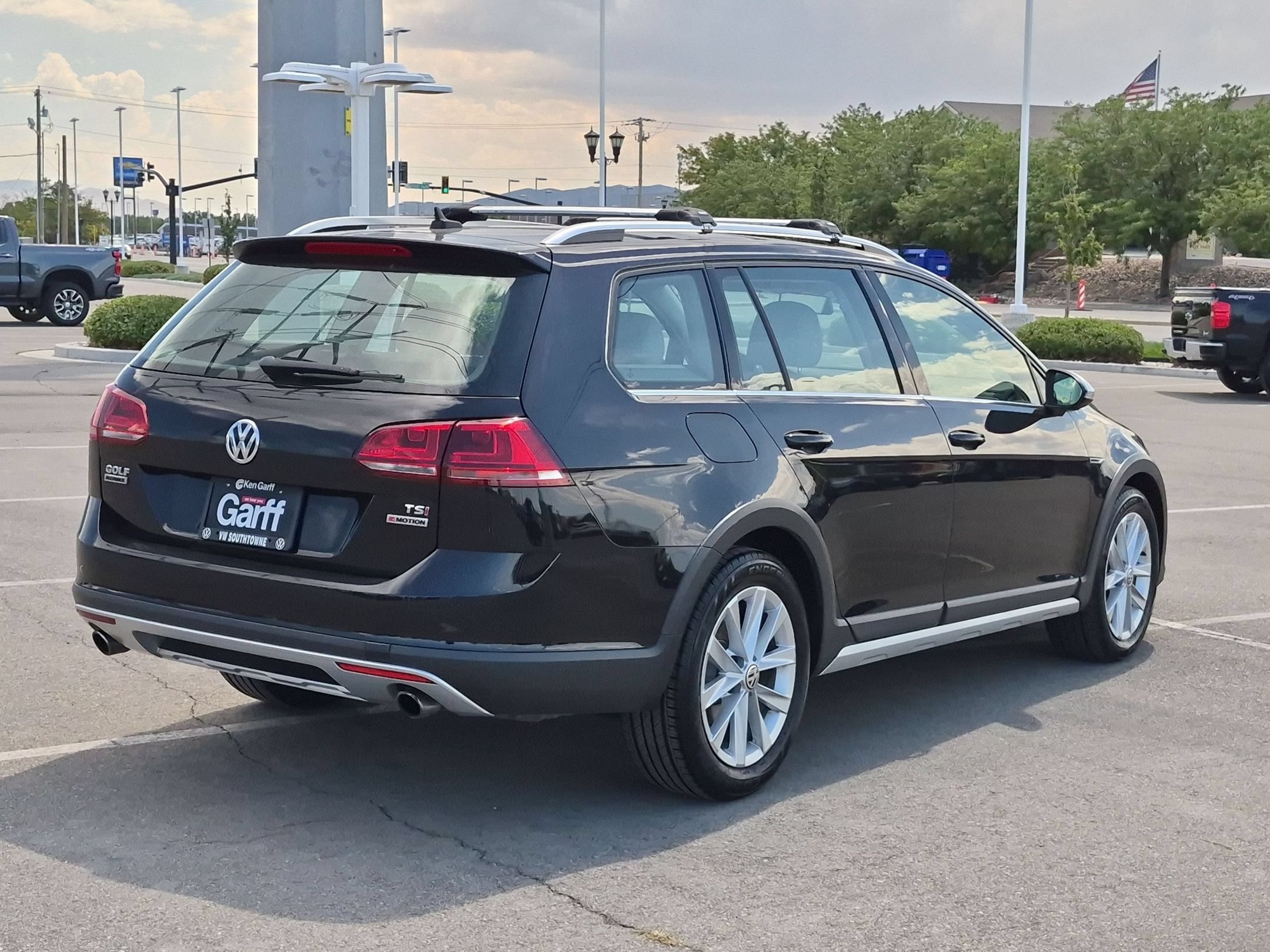 Used 2017 Deep Black Volkswagen S image 3