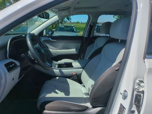 Used 2021 White Hyundai SEL image 11