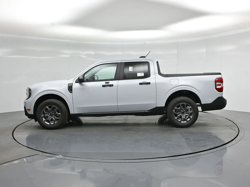 New 2026 White Ford XLT image 22