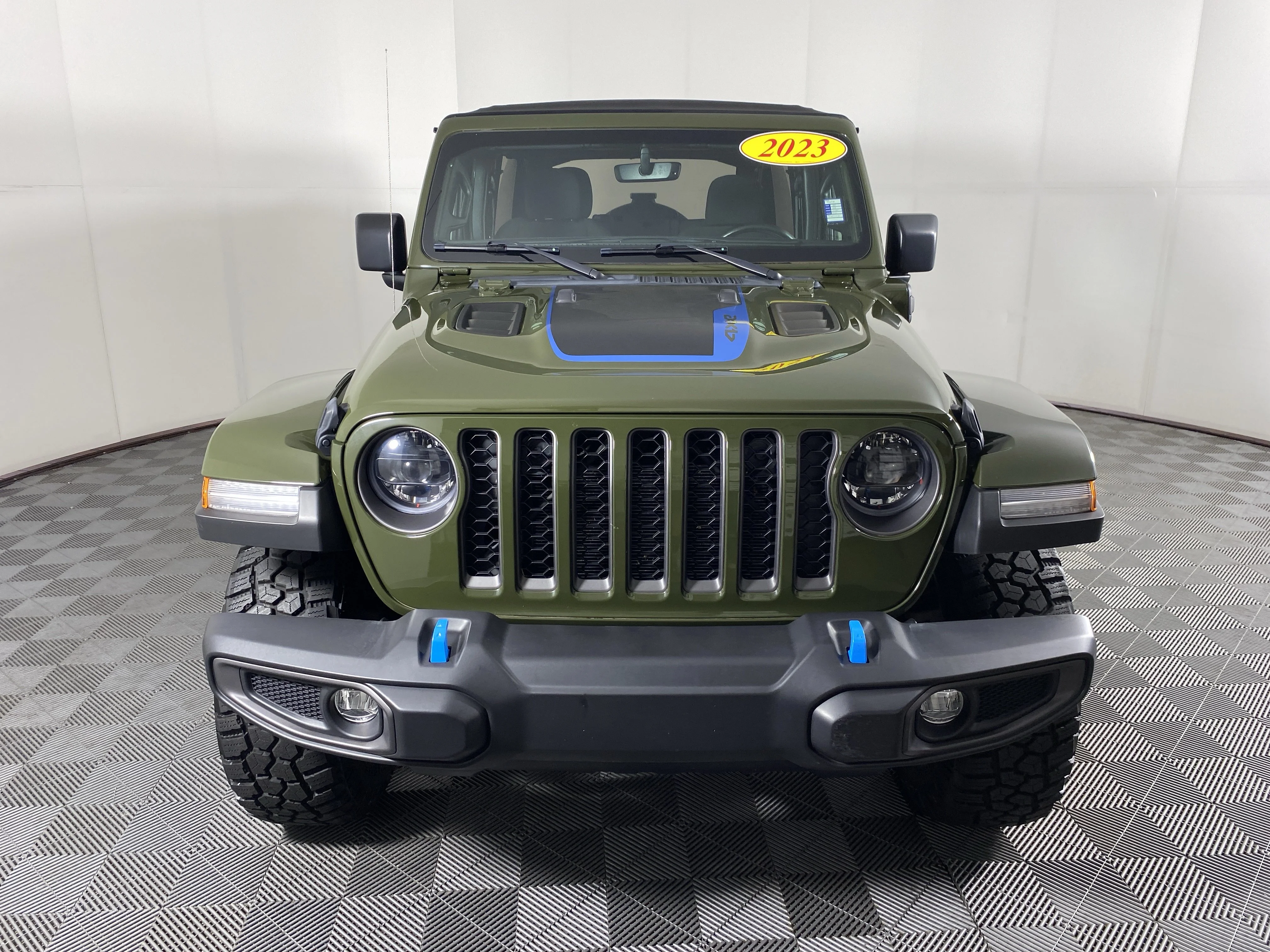 Used 2023 Sarge Green Clearcoat Jeep Rubicon image 12