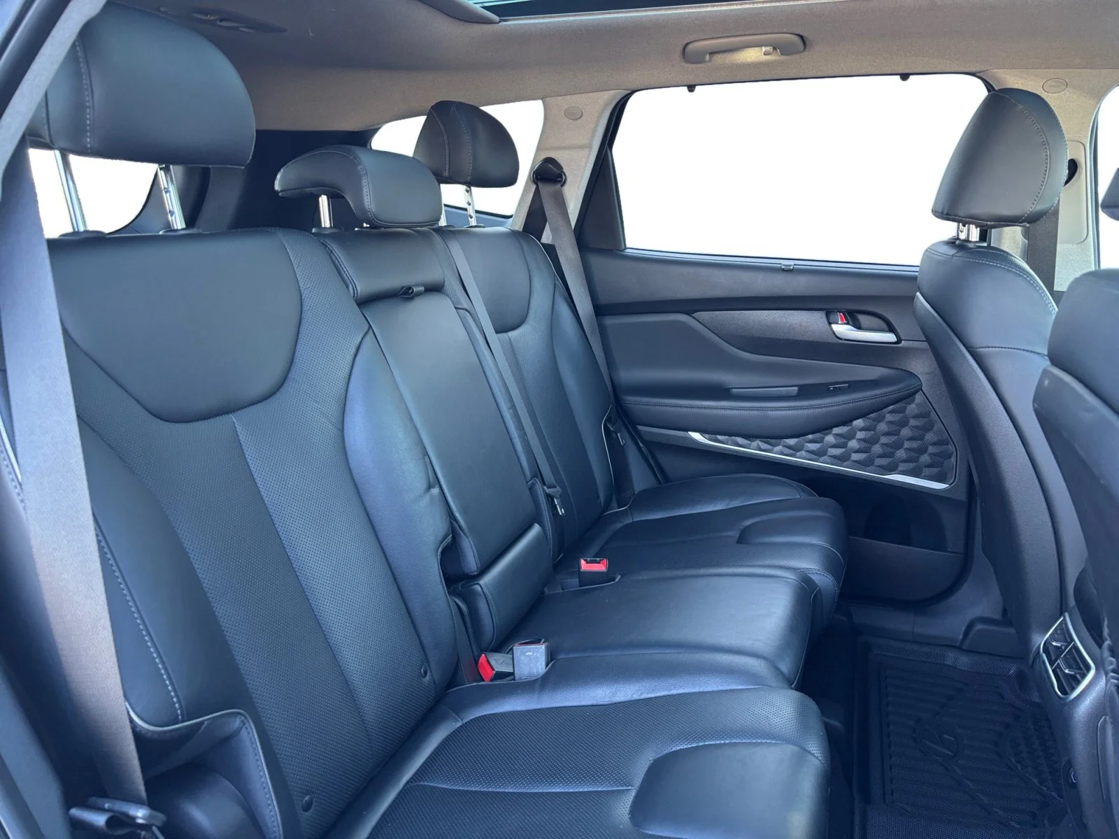 Used 2021 Gray Hyundai Preferred image 18