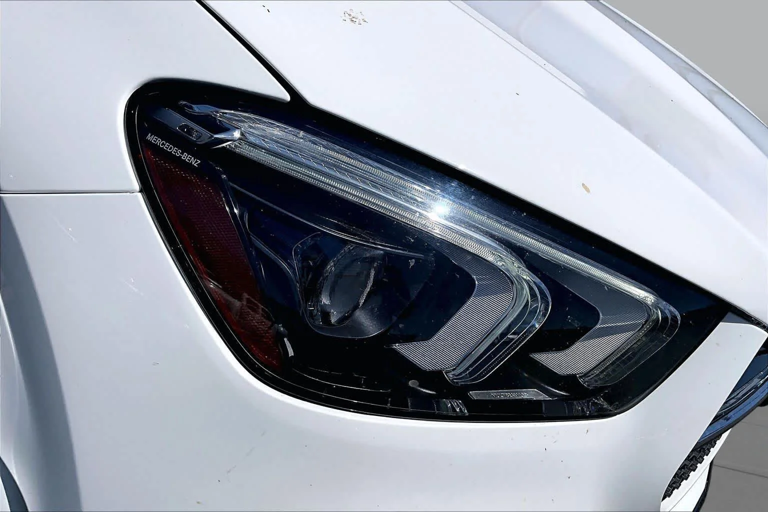 Used 2021 Polar White Mercedes-Benz GLE 450 image 27