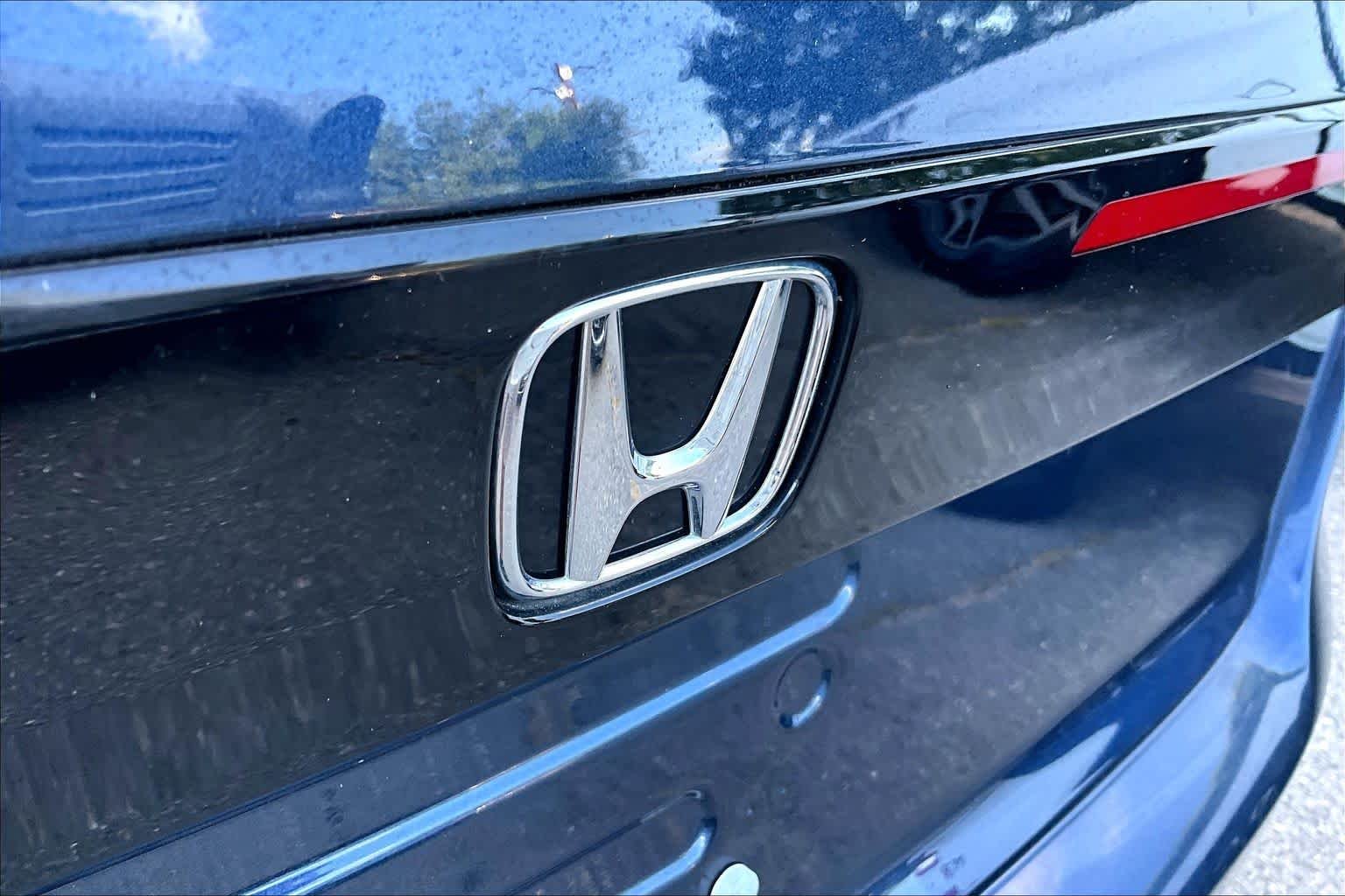 Used 2023 Canyon River Blue Metallic Honda EX image 30