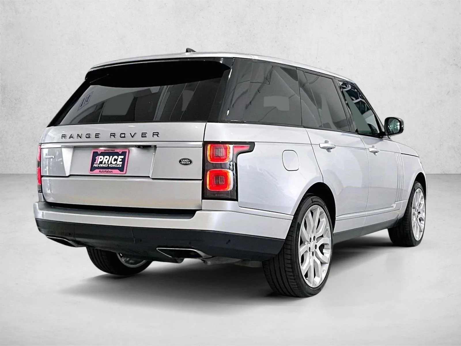 Used 2019 Indus Silver Metallic Land Rover  image 2
