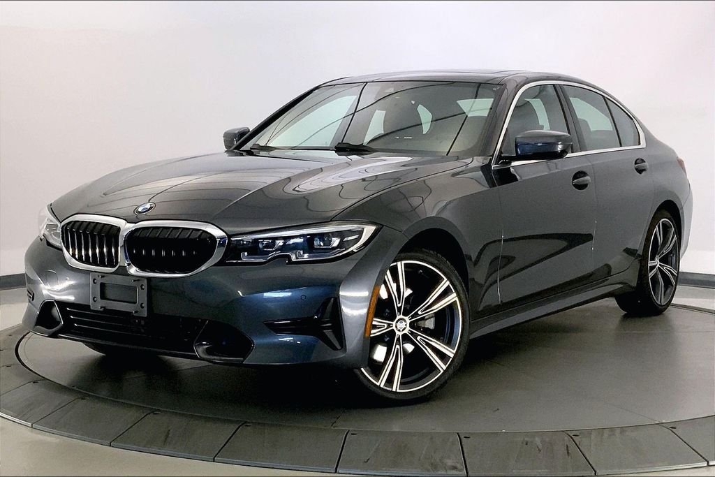 Used 2022 Mineral Grey Metallic BMW 330i xDrive image 11