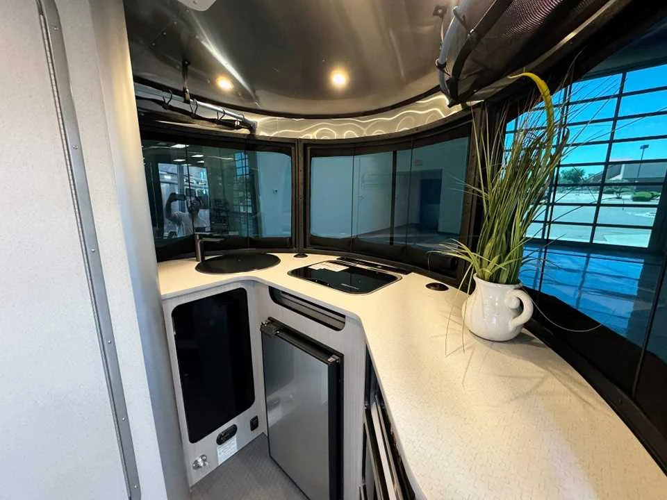 New 2025 SILVER AIRSTREAM  image 12